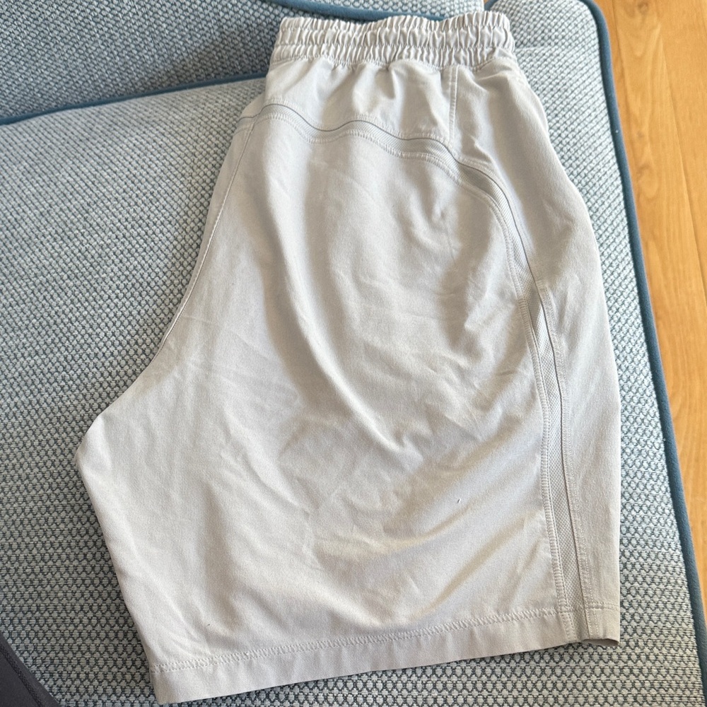 Lululemon Pacemaker/Linerless/Beige Athletic Shor… - image 4